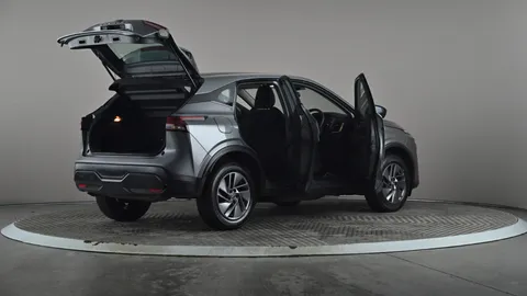 NISSAN QASHQAI 1.3 DiG-T MH Acenta Premium