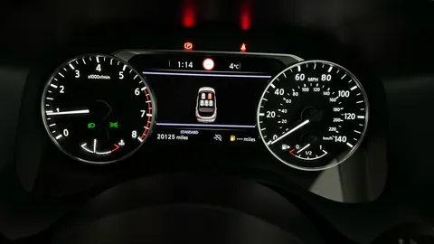 NISSAN QASHQAI 1.3 DiG-T MH Acenta Premium