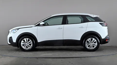 PEUGEOT 3008 1.5 BlueHDi Active