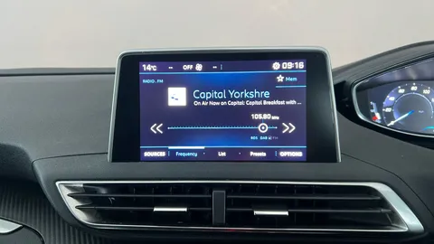 PEUGEOT 3008 1.5 BlueHDi Active