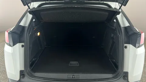 PEUGEOT 3008 1.5 BlueHDi Active