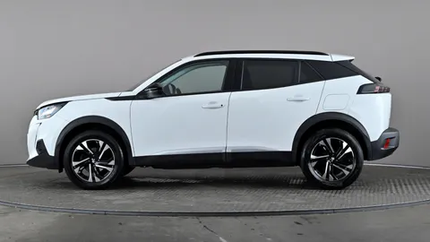 PEUGEOT 2008 1.5 BlueHDi 110 Allure Premium+