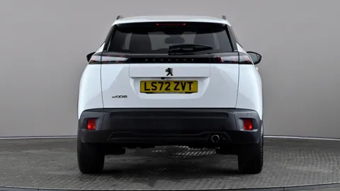 PEUGEOT 2008 1.5 BlueHDi 110 Allure Premium+