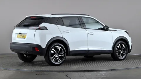 PEUGEOT 2008 1.5 BlueHDi 110 Allure Premium+