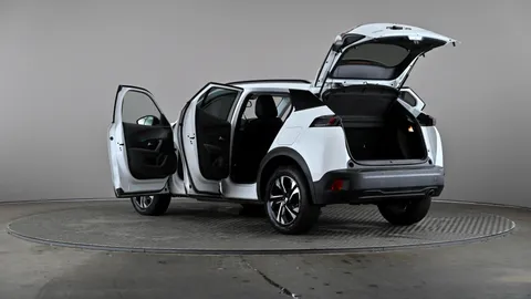 PEUGEOT 2008 1.5 BlueHDi 110 Allure Premium+