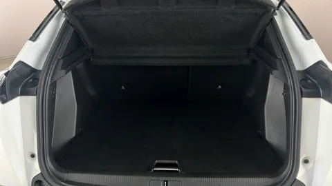 PEUGEOT 2008 1.5 BlueHDi 110 Allure Premium+