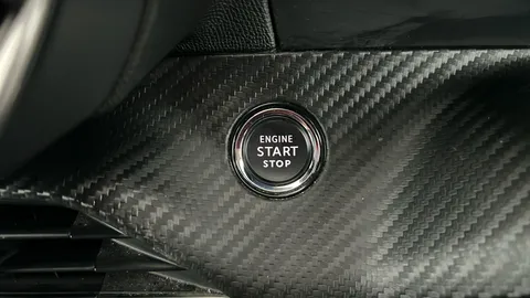 PEUGEOT 2008 1.5 BlueHDi 110 Allure Premium+