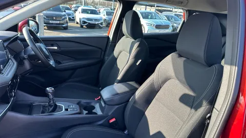 NISSAN QASHQAI 1.3 DiG-T MH Acenta Premium