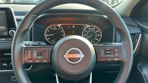 NISSAN QASHQAI 1.3 DiG-T MH Acenta Premium