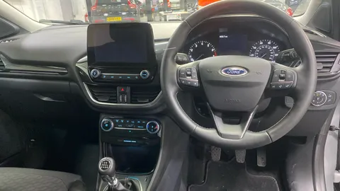 FORD PUMA 1.0 EcoBoost Hybrid mHEV Titanium