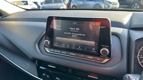 NISSAN QASHQAI 1.3 DiG-T MH Acenta Premium