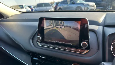 NISSAN QASHQAI 1.3 DiG-T MH Acenta Premium