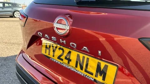 NISSAN QASHQAI 1.3 DiG-T MH Acenta Premium