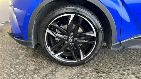 TOYOTA C-HR 1.8 Hybrid GR Sport CVT