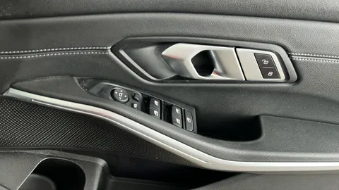 BMW 3 SERIES 320i Sport Step Auto