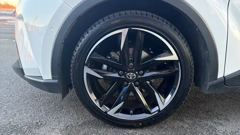TOYOTA C-HR 1.8 Hybrid GR Sport CVT