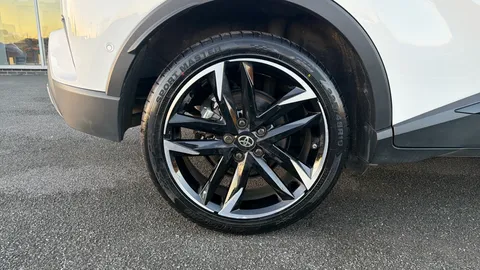 TOYOTA C-HR 1.8 Hybrid GR Sport CVT