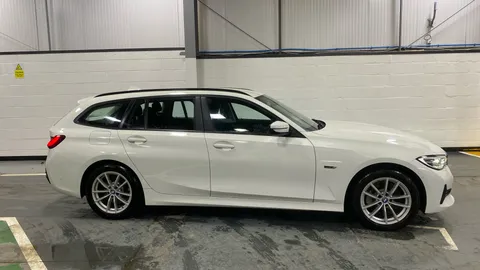 BMW 3 Series 330e SE Pro Step Auto