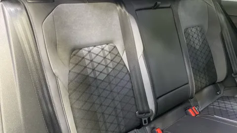 Volkswagen Golf 1.5 TSI R-Line 5dr