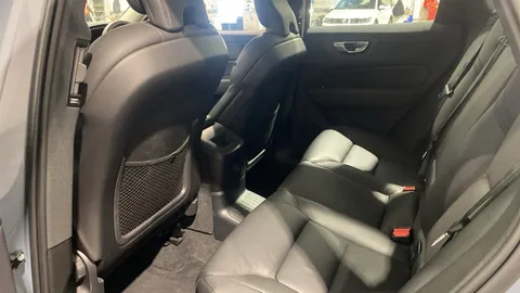 Volvo Xc60 2.0 T6 [350] RC PHEV Core Bright AWD Gtron