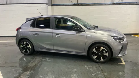 Vauxhall Corsa 100kW SE Nav Premium 50kWh 5dr Auto [7.4kWCh]