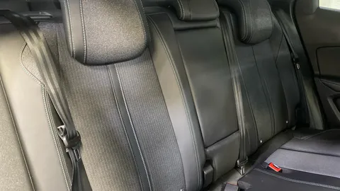 Peugeot 3008 1.6 Hybrid 225 Allure Premium 5dr e-EAT8