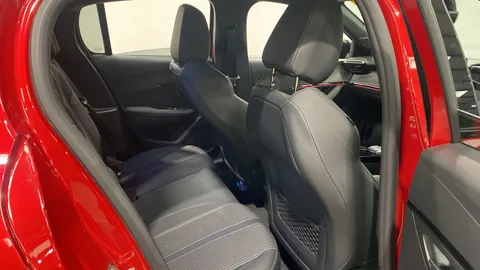 Peugeot 208 1.2 PureTech 100 GT EAT8