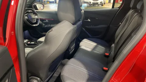 Peugeot 208 1.2 PureTech 100 GT EAT8