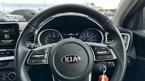 Kia Ceed 1.6 CRDi ISG 3 DCT