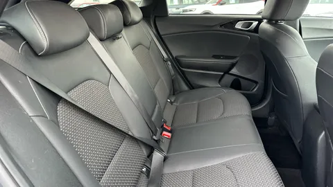 Kia Ceed 1.6 CRDi ISG 3 DCT