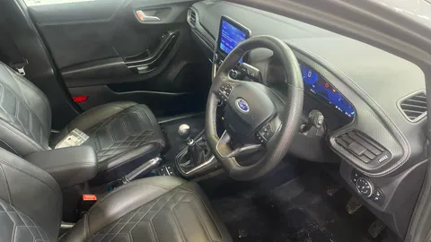 Ford Puma 1.0 EcoBoost Hybrid mHEV 155 ST-Line Vignale