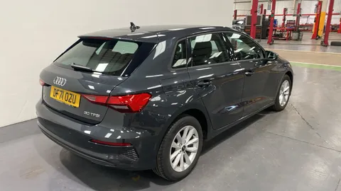 Audi A3 30 TFSI Technik S Tronic