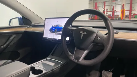 Tesla                     Model Y Long Range AWD 5dr Auto