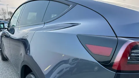 Tesla                     Model Y Long Range AWD Auto