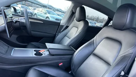 Tesla                     Model Y Long Range AWD Auto