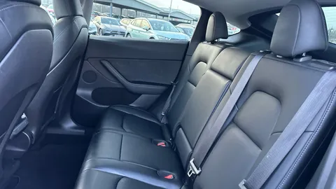 Tesla                     Model Y Long Range AWD Auto