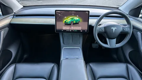 Tesla                     Model Y Long Range AWD Auto