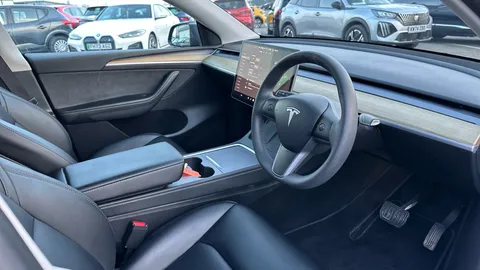 Tesla                     Model Y Long Range AWD Auto