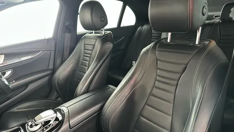 MERCEDES-BENZ E CLASS E220d AMG Line Premium 9G-Tronic