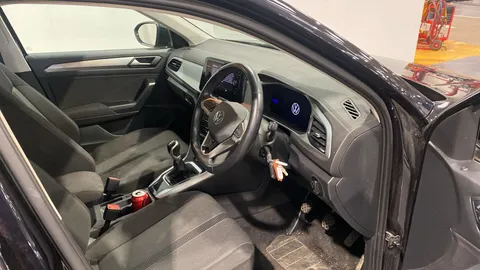 VOLKSWAGEN T-ROC 1.0 TSI Life