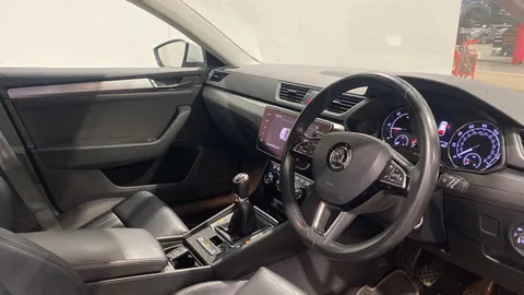 SKODA SUPERB 2.0 TDI CR SE L Executive