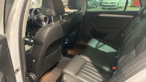 SKODA SUPERB 2.0 TDI CR SE L Executive