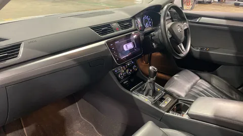 SKODA SUPERB 2.0 TDI CR SE L Executive