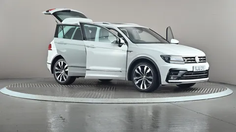 VOLKSWAGEN TIGUAN 2.0 TSi 180 4Motion R-Line DSG