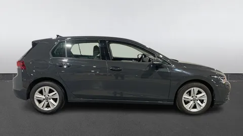 VOLKSWAGEN GOLF 1.5 TSI Life