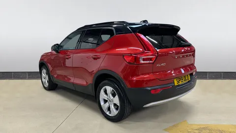 VOLVO XC40 2.0 D3 Momentum Pro AWD Geartronic