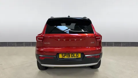 VOLVO XC40 2.0 D3 Momentum Pro AWD Geartronic