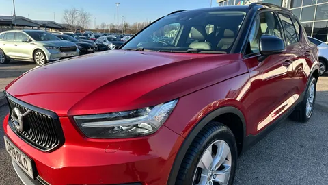 VOLVO XC40 2.0 D3 Momentum Pro AWD Geartronic