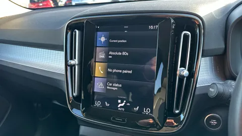 VOLVO XC40 2.0 D3 Momentum Pro AWD Geartronic