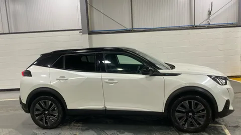 PEUGEOT 2008 100kW GT Premium 50kWh Auto